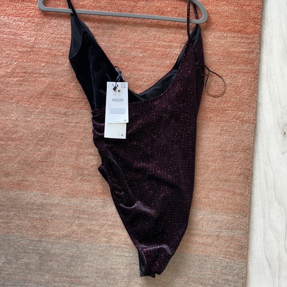 NWT Bershka Velvet Bodysuit w/ Pink Sparkes - Picture 3 of 3